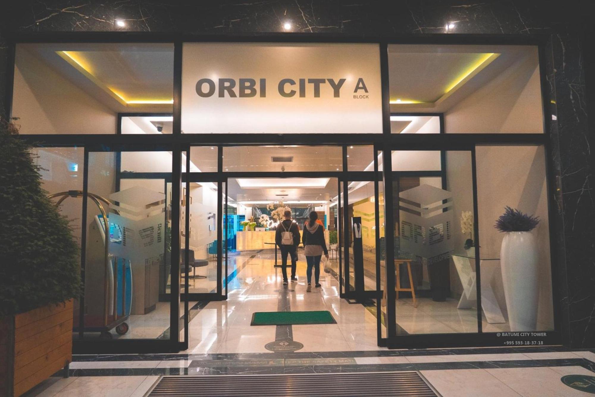 Orbi City Amazing Apartments Batumi Esterno foto
