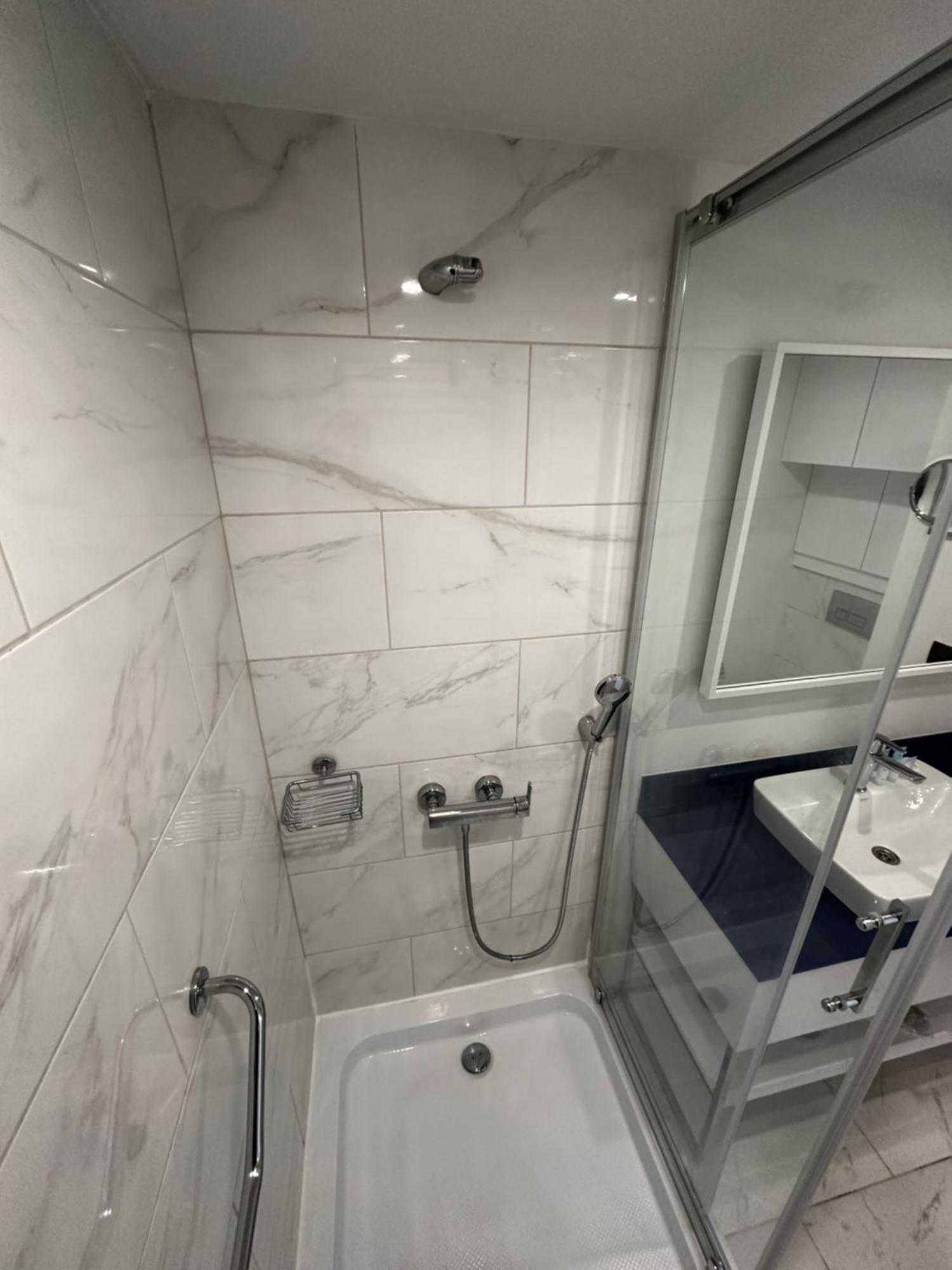 Orbi City Amazing Apartments Batumi Esterno foto