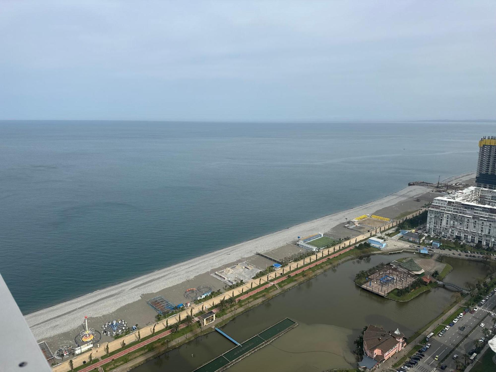 Orbi City Amazing Apartments Batumi Esterno foto